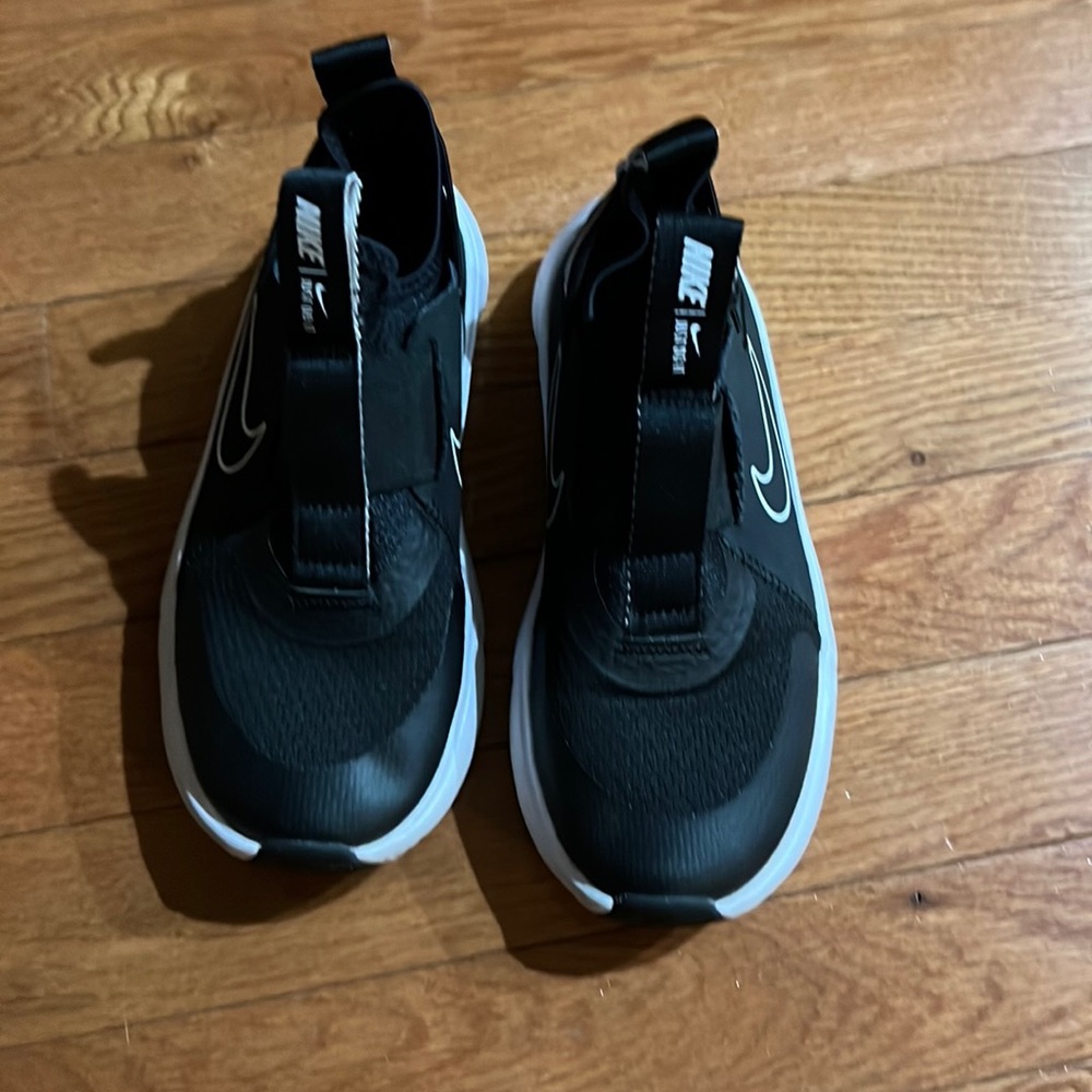 Boys Nike size 1